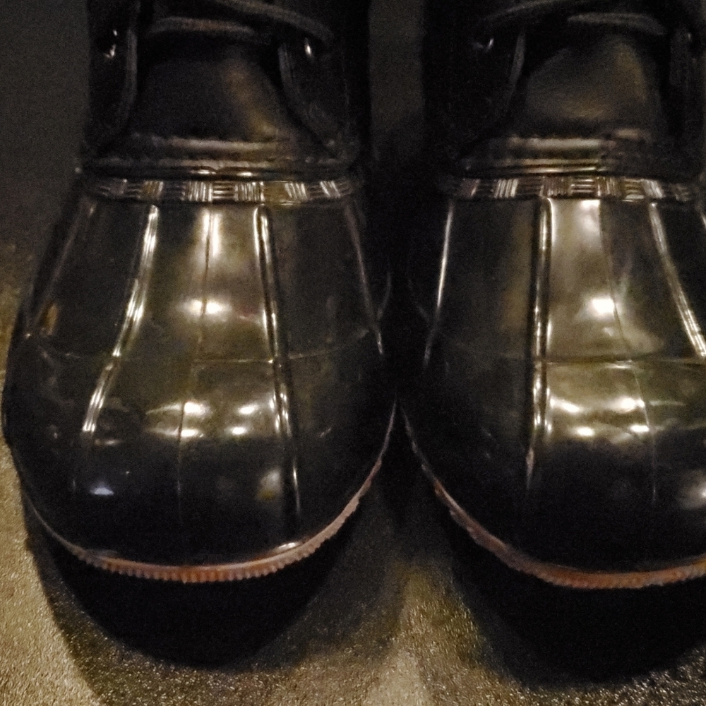 Just Fab Duck Boots Black Size 7 - Picture 2 of 8